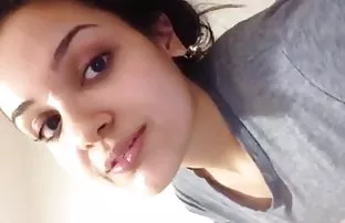 Schöne Brünette Nege ...