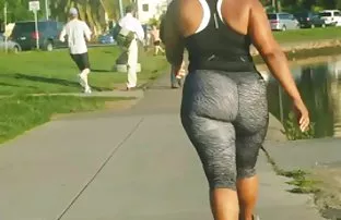 Sexy Nippel spreizte ...