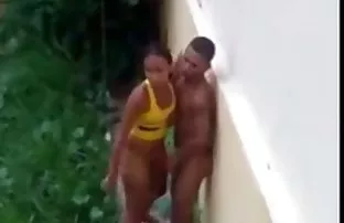 Heiße Brünette gevög ...