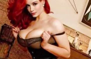 Vollbusige Nippel ni ...