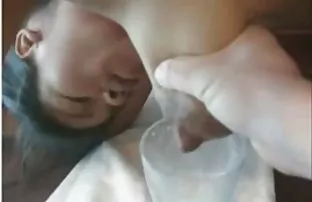 Zwei junge Babes sau ...