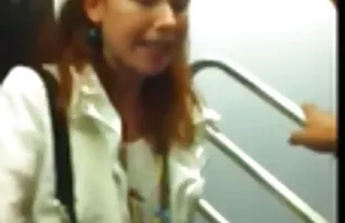 Kurvige Brünette spi ...