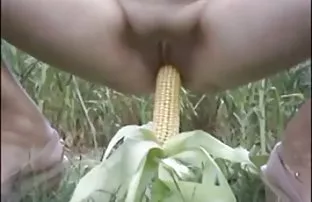 Junge Nippel nahm se ...