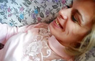 Zwei saftige Fotzen  ...