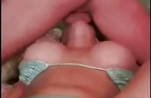 Schob Ihr Höschen un ...