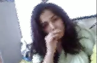 Rothaarige Minx zeig ...