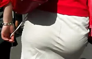 Heiße mit großen Tit ...