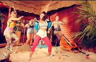 Reife Dame sättigt e ...