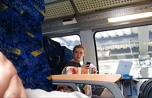 Junge saftige Schlam ...