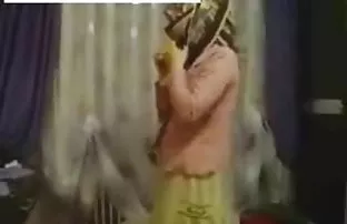 Militär fickt Brünet ...