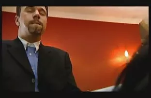 Der Kerl fickt Schön ...