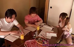 Zwischen den Titten  ...