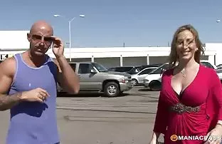 Schönheit mit großen ...