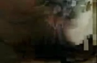 Junge junge zieht zw ...