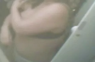 Junge asiatische Hau ...