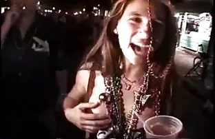 Bruder verführt Sex  ...