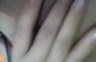 Mädchen süß stöhnt v ...