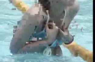 Junge Mädchen gefick ...