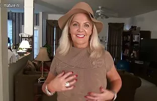 Blonde Nutte ficken  ...