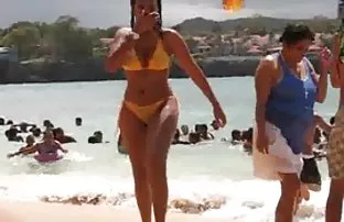 Der junge Kerl fickt ...