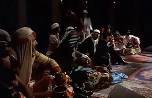 Der Kerl brachte sei ...