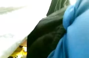 Der Kerl genüsslich  ...