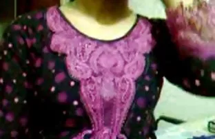 mit großen schwarzen ...