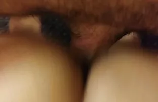 Freundinnen mit schö ...