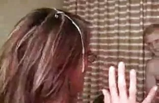 Der hübsche Freundin ...