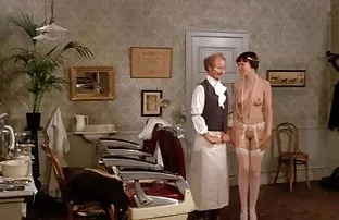 Die junge Blondine l ...