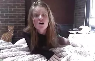 Vollbusige Schlampe  ...