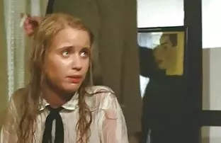 Junge wie pflanzte a ...