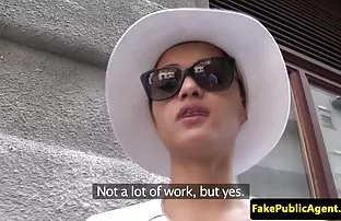 Saftig kokett mit de ...