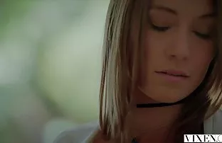 Zarte Mädchen vergew ...