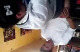 Befriedigte sich mit ...