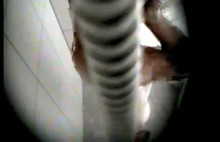 Zickig saugt und gen ...