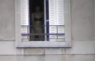 Große schwarze Pisto ...