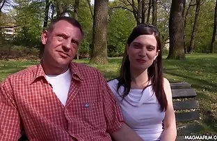 Dicke Blondine saugt ...