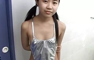 den Schwanz schwüle  ...