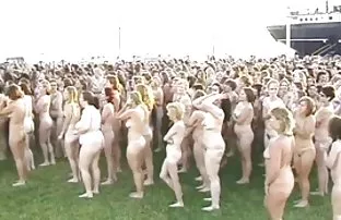 Die Studentin hat si ...