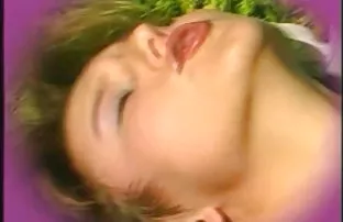 Der Kerl Brünette mi ...