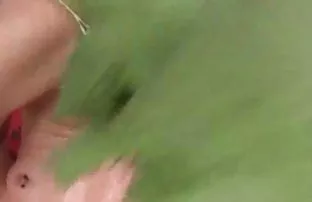 Zog seine Freundin a ...